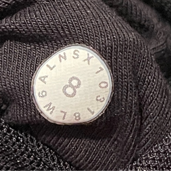 Lululemon Can You Feel The Pleat Crop Pants *21" Black size 8 - Picture 13 of 16